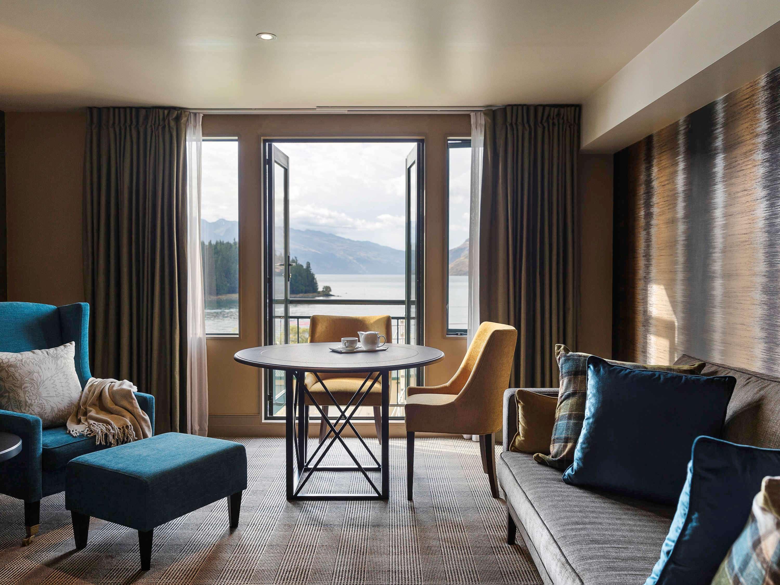 Hotel St Moritz Queenstown - MGallery by Sofitel Exterior foto A suite at The Landing Resort and Spa