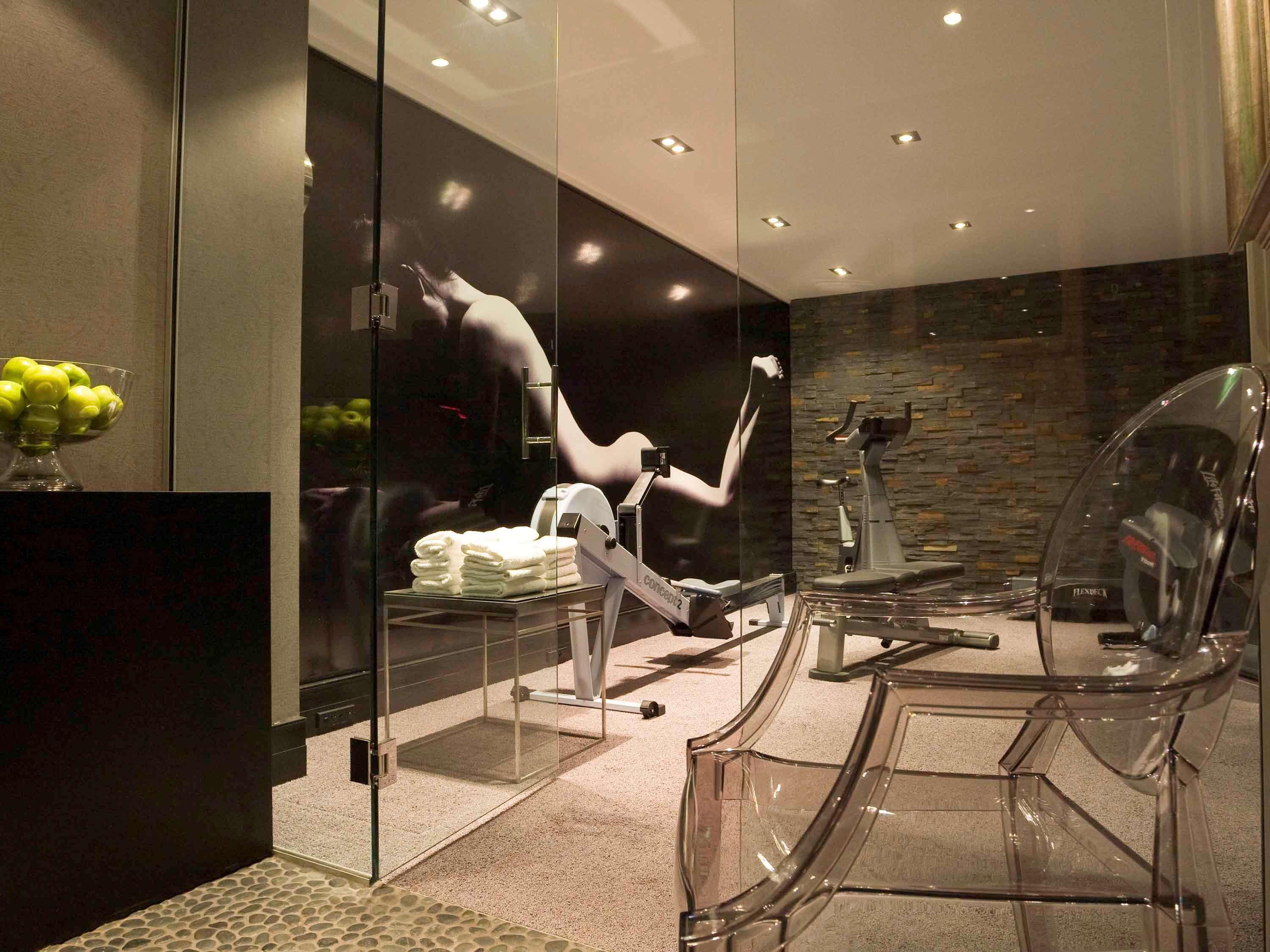 Hotel St Moritz Queenstown - MGallery by Sofitel Exterior foto The gym at the Mandarin Oriental, Munich