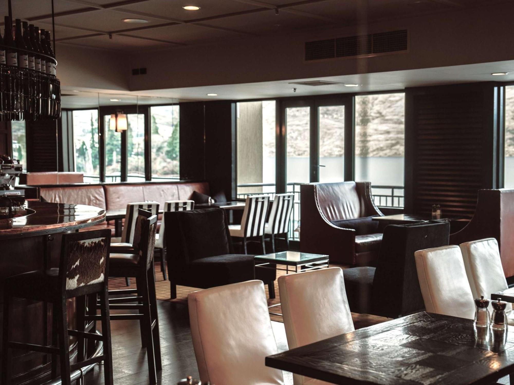 Hotel St Moritz Queenstown - MGallery by Sofitel Exterior foto Interior of the restaurant